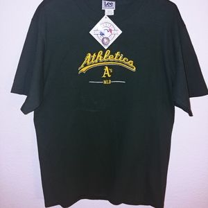 Vintage Oakland A's athletic t-shirt new with tags